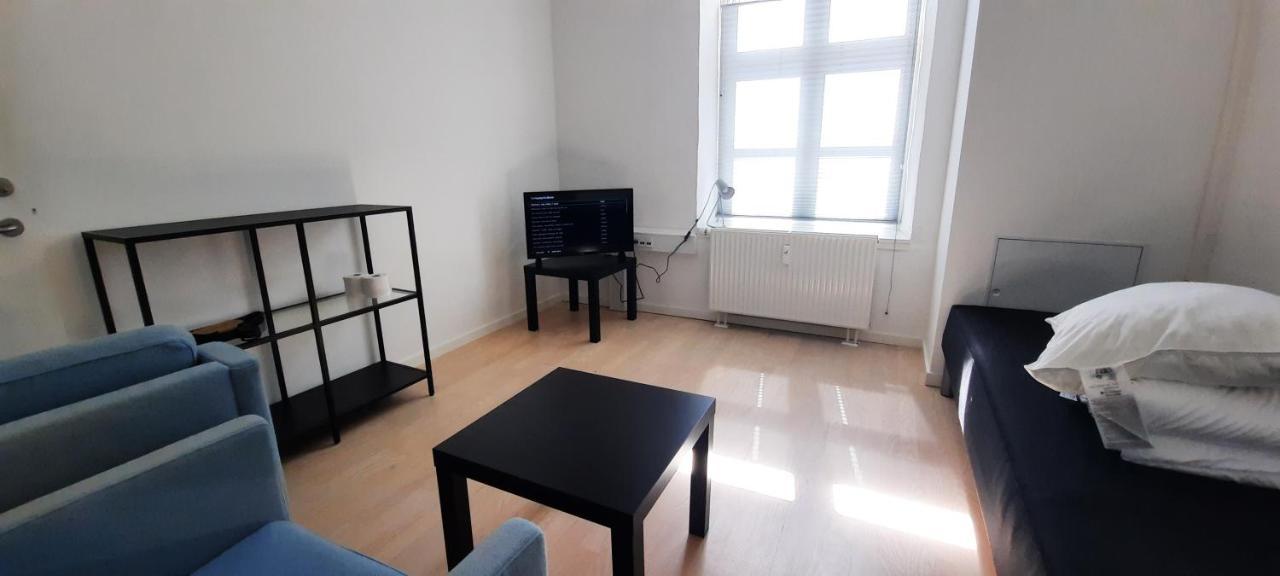 Private Room In A Shared Apartment Odense Exterior photo